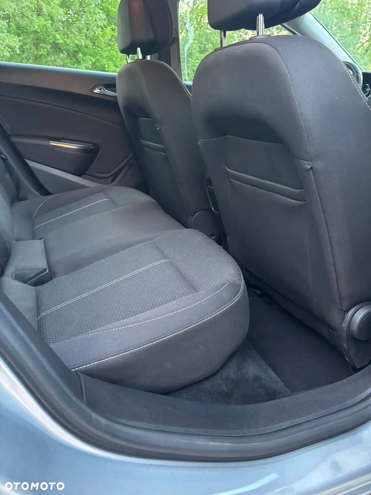 Opel Astra 1.6 Automatik Color Edition - 21