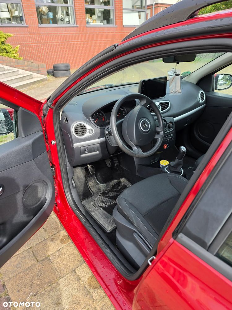 Renault Clio 1.2 16V Expression - 5