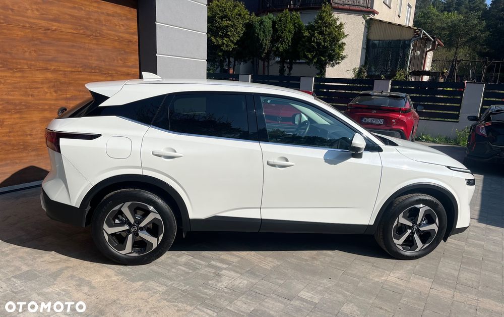 Nissan Qashqai 1.3 DIG-T N-Connecta EU6d - 27