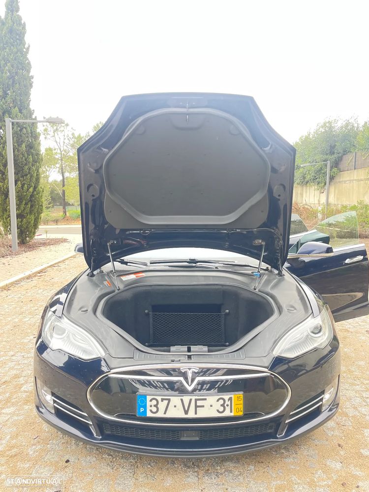 Tesla Model S Standard - 29