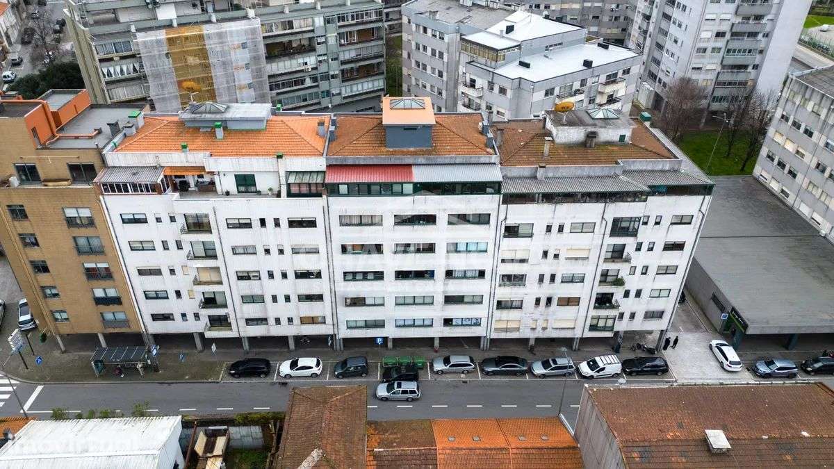 Apartamento T2 nas Devesas - Grande imagem: 3/32