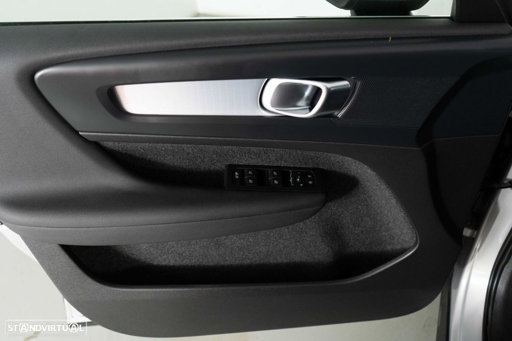 Volvo XC 40 1.5 T4 PHEV Inscription Expression - 29