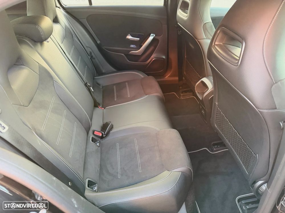 Mercedes-Benz A 250 e AMG Line - 9