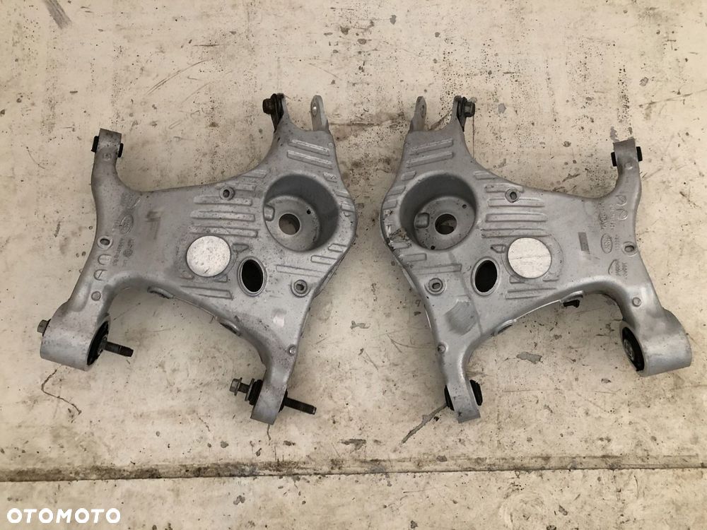 RANGE ROVER EVOQUE II L551 WAHACZ DOLNY TYŁ TYLNY - 1