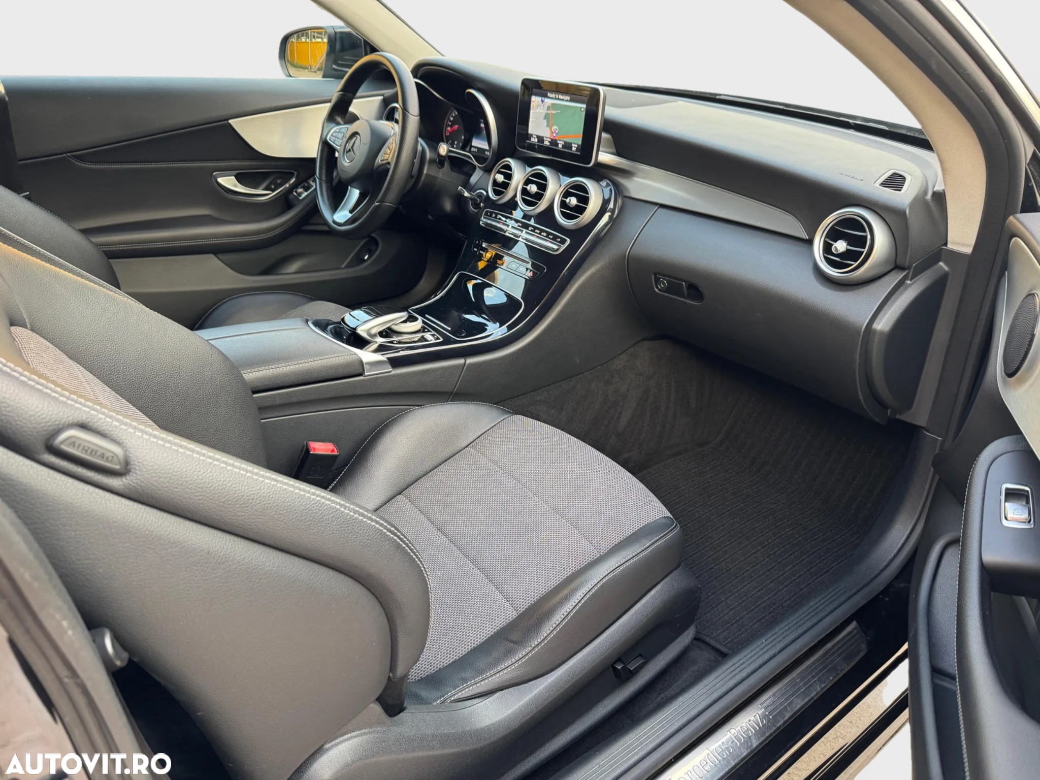 Mercedes-Benz C 220 d Coupe 9G-TRONIC - 8