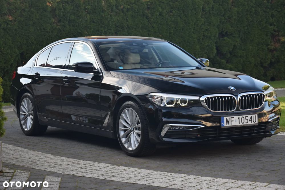 BMW Seria 5 520d xDrive Luxury Line - 32