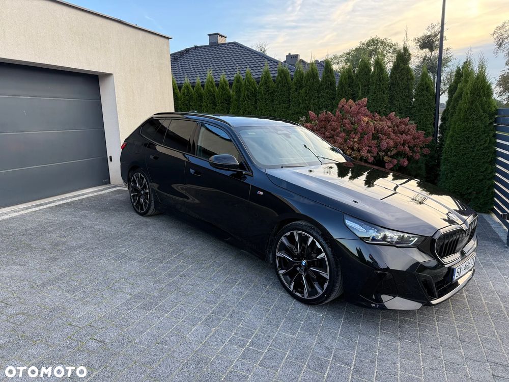 BMW Seria 5 520d xDrive Touring - 33