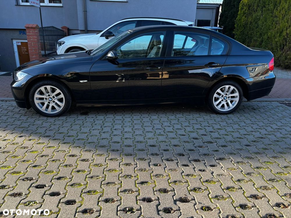 BMW Seria 3 318i - 6