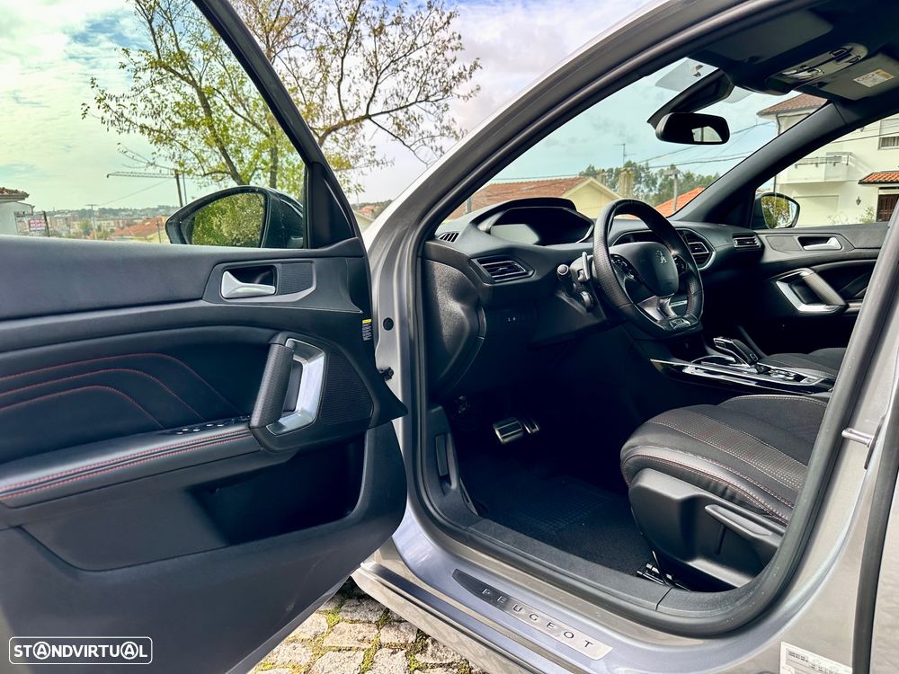 Peugeot 308 SW 1.5 BlueHDi GT EAT8 - 18