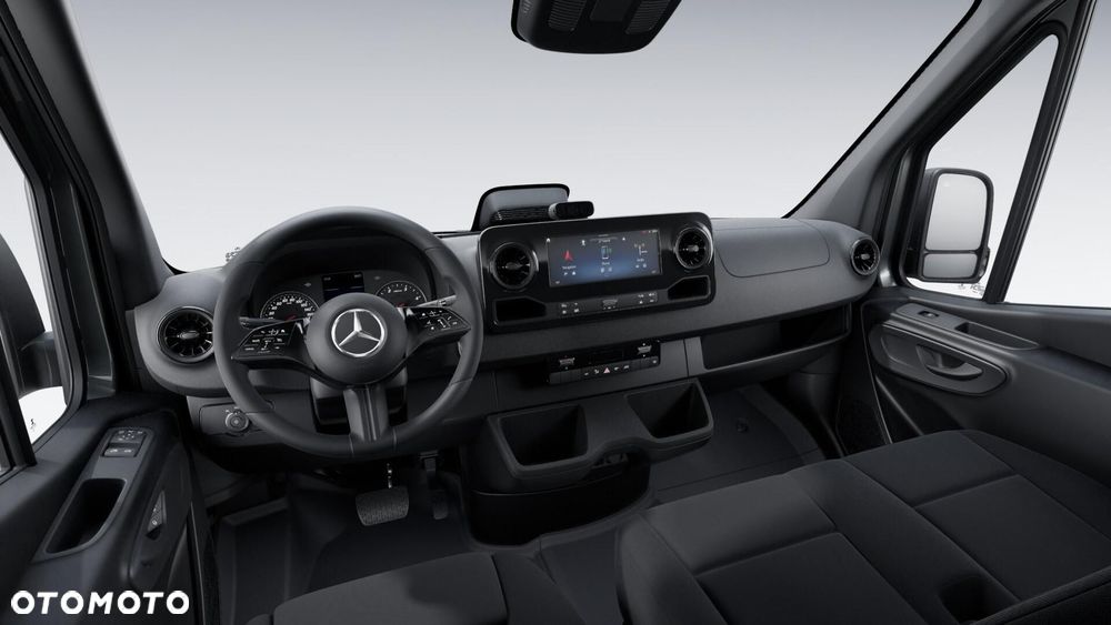 Mercedes-Benz Sprinter - 4