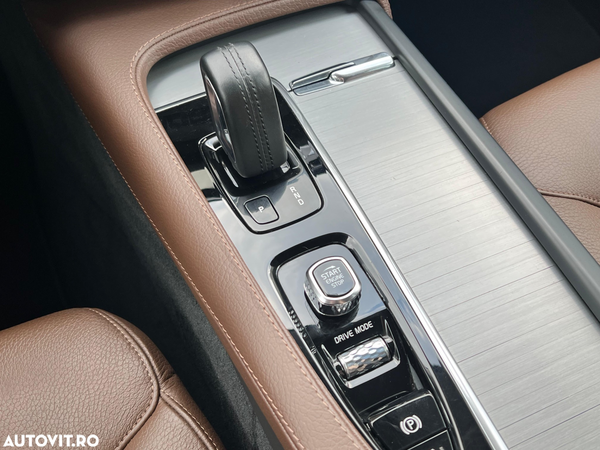 Volvo XC 90 B5 MHEV AWD 5 locuri Momentum Pro - 4