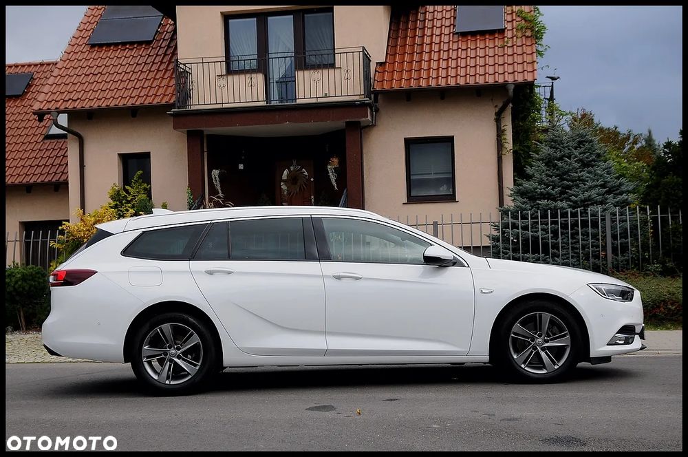 Opel Insignia - 25