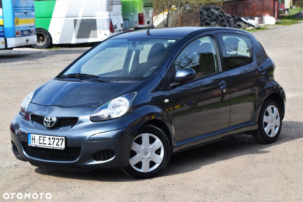 Toyota Aygo Standard - 27