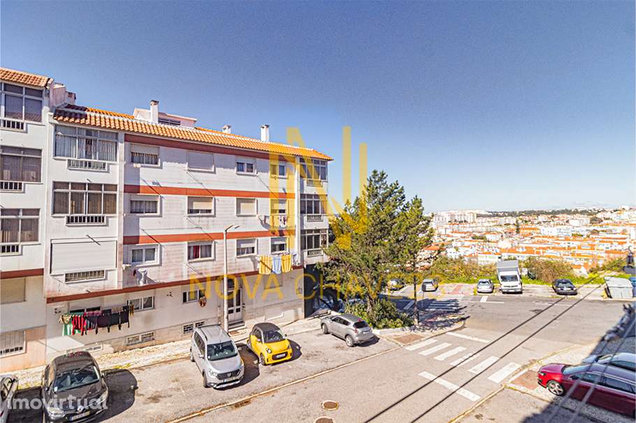 Garagem 34 m² no Monte da Tapada | Portão Automático | Com Água e Luz - Grande imagem: 3/5