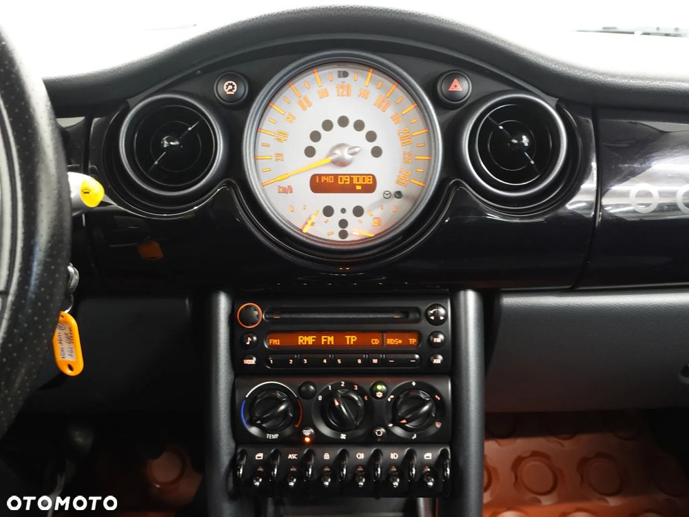 MINI ONE Seven - 31