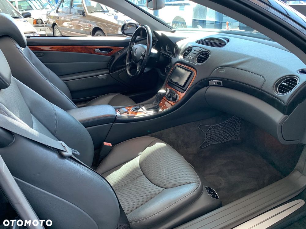 Mercedes-Benz SL 500 - 26