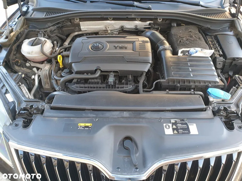 Skoda Superb 1.8 TSI L&K DSG - 9