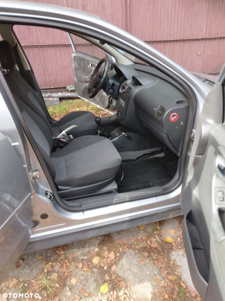 Opel Corsa - 9