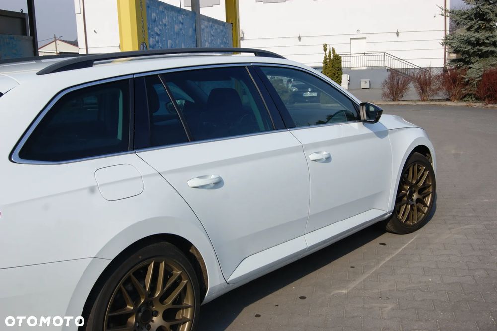 Skoda Superb 2.0 TDI Ambition - 7