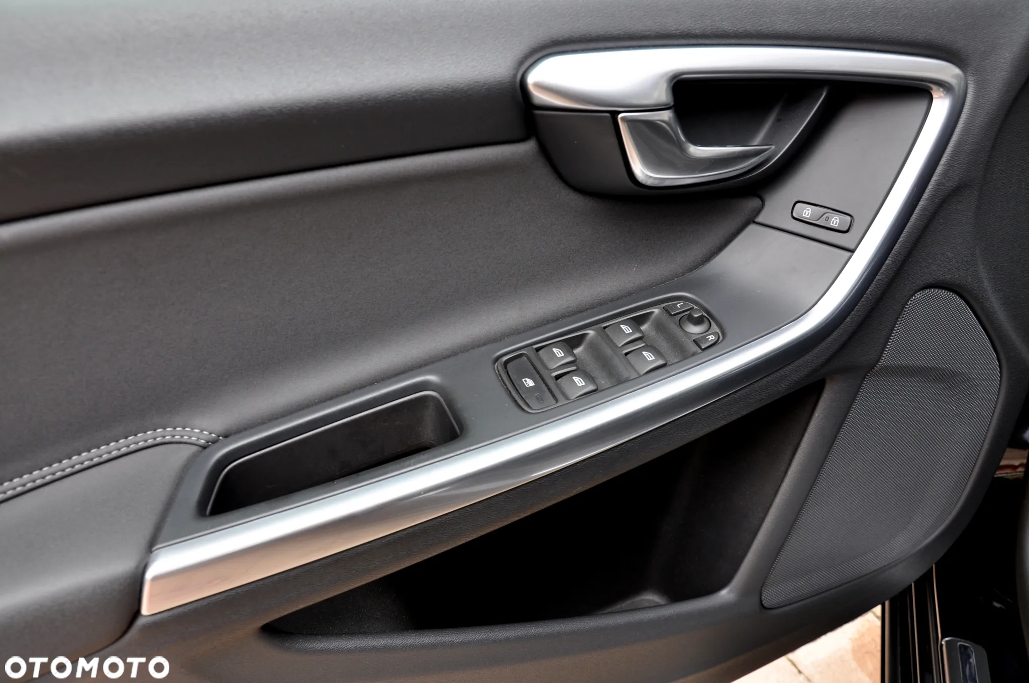 Volvo S60 D2 Kinetic - 29