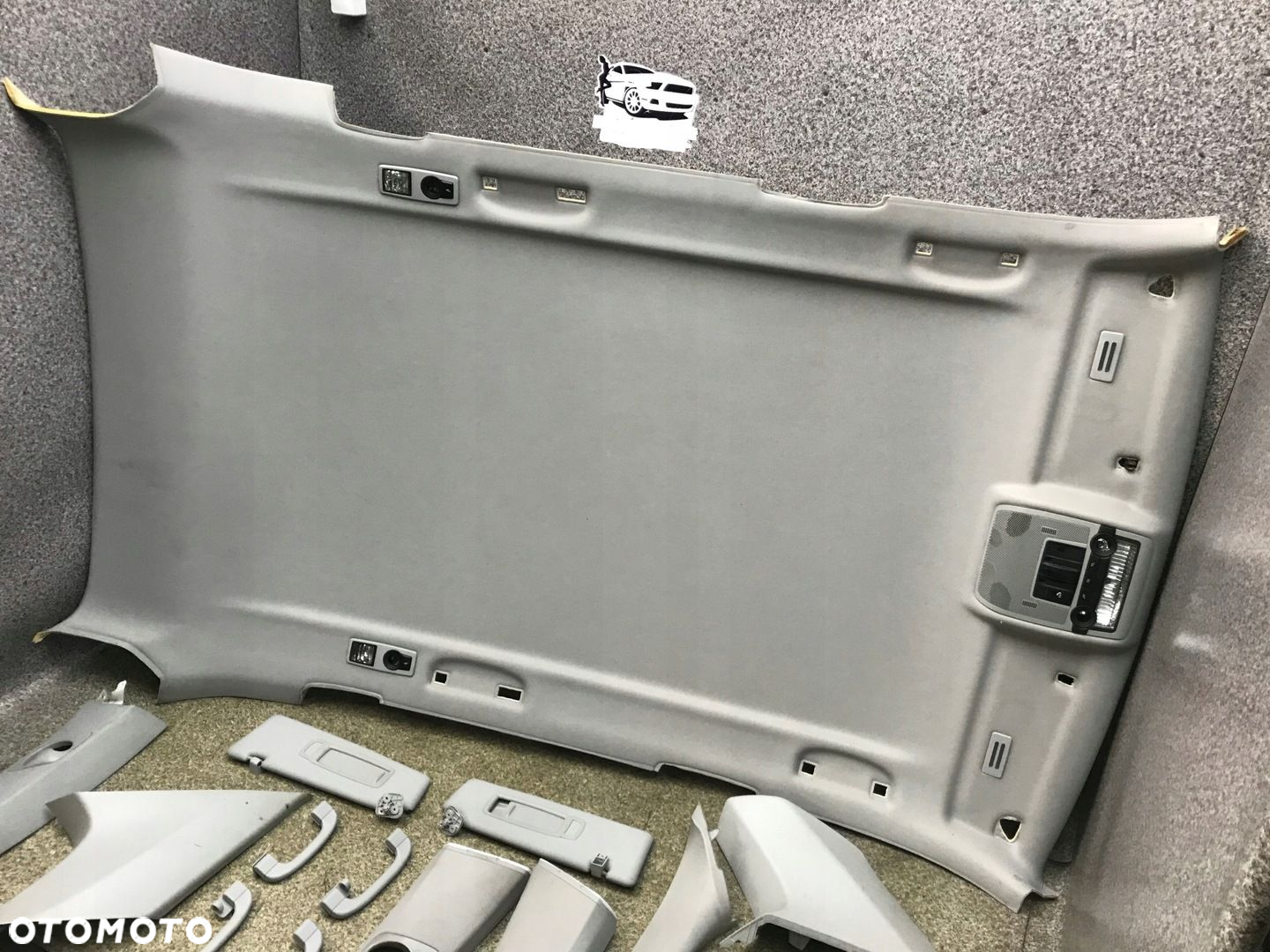 Podsufitka lampki slupki sloneczniki plastiki szara ladna BMW E70 X5 KPL - 4