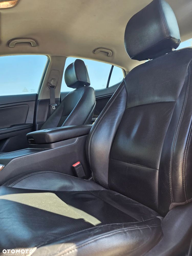 Kia Optima 1.7 CRDi XL - 28