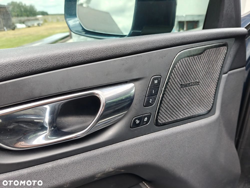 Volvo XC 60 T5 AWD Inscription - 17