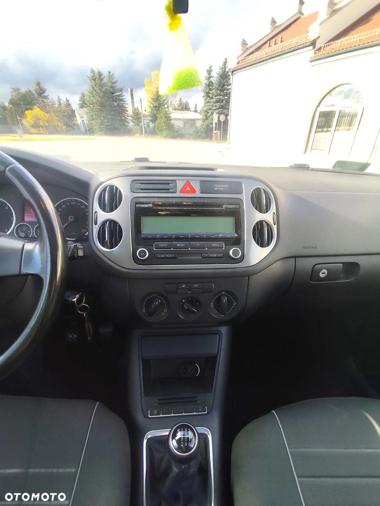 Volkswagen Tiguan - 18