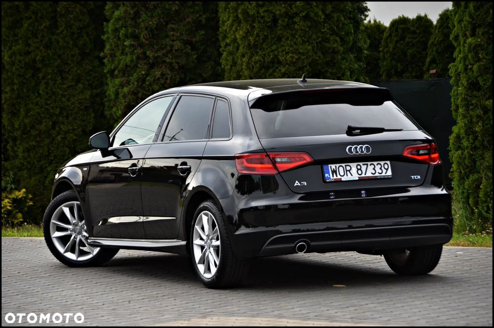 Audi A3 Sportback 1.6 TDI (clean diesel) S tronic S line Sportpaket - 4