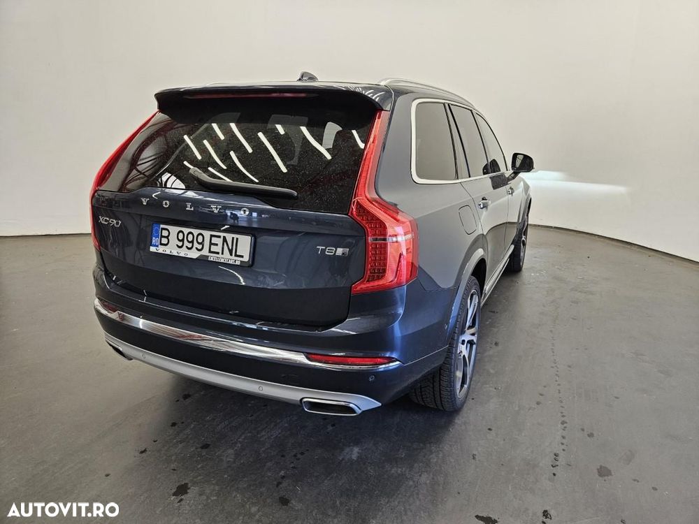 Volvo XC 90 - 3