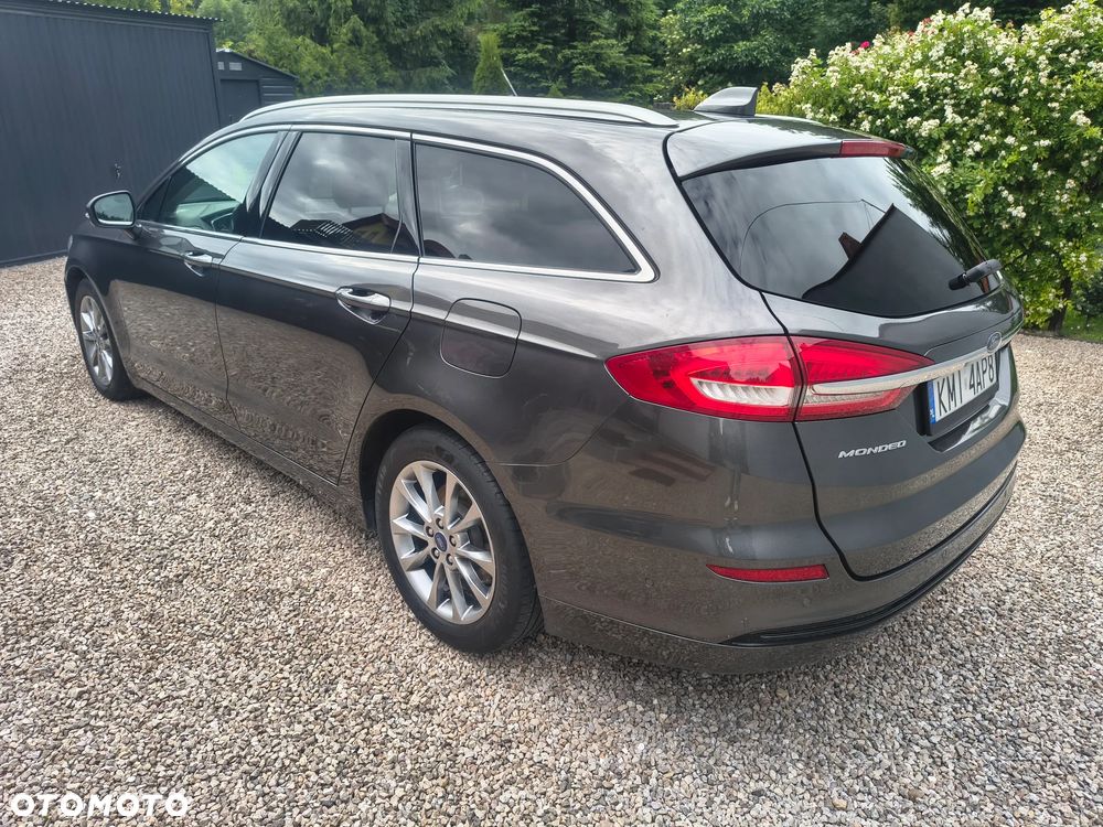 Ford Mondeo 2.0 EcoBlue Titanium - 23