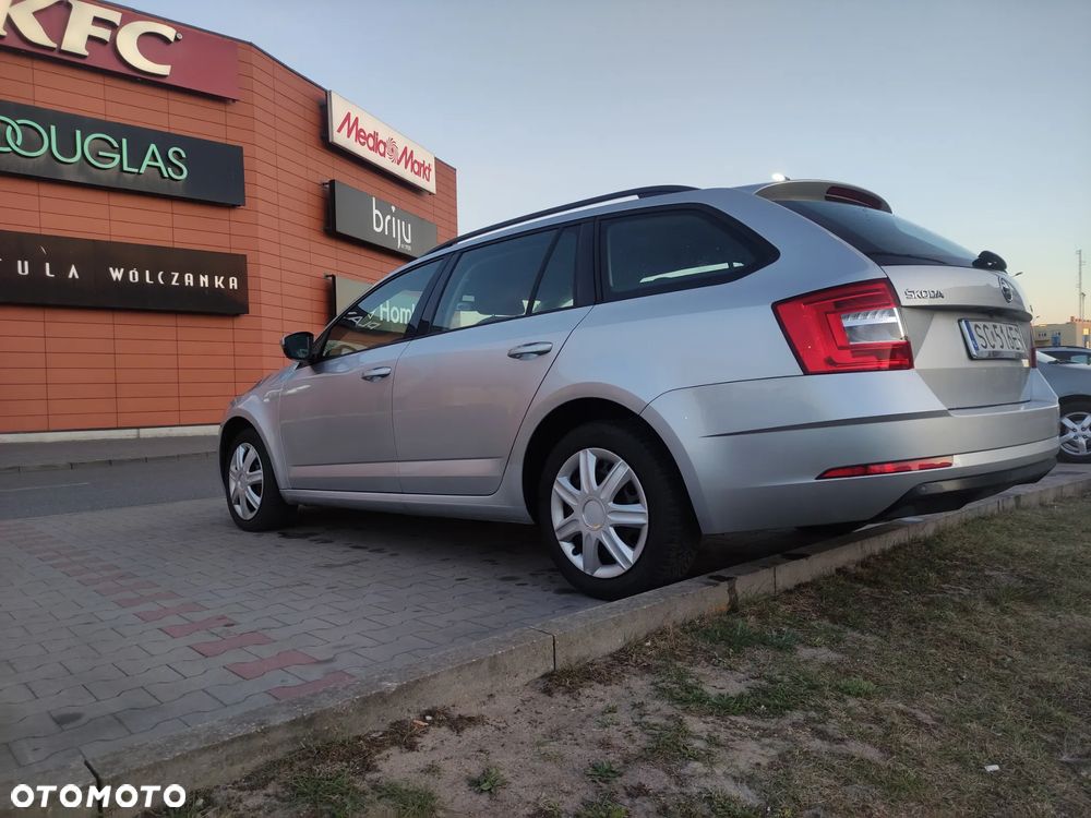 Skoda Octavia 1.6 TDI Ambition DSG - 12