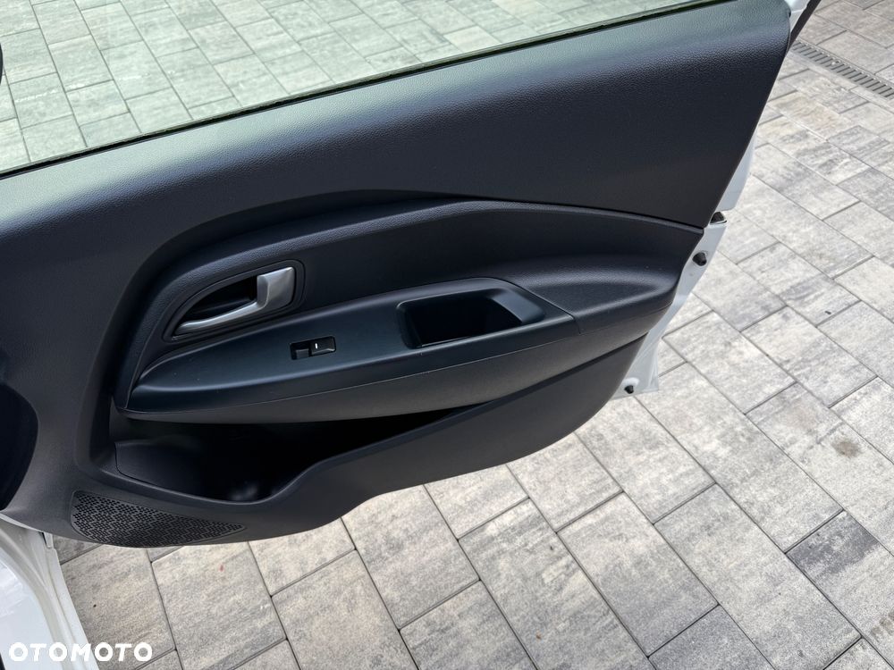 Kia Rio 1.2 Business Line - 10