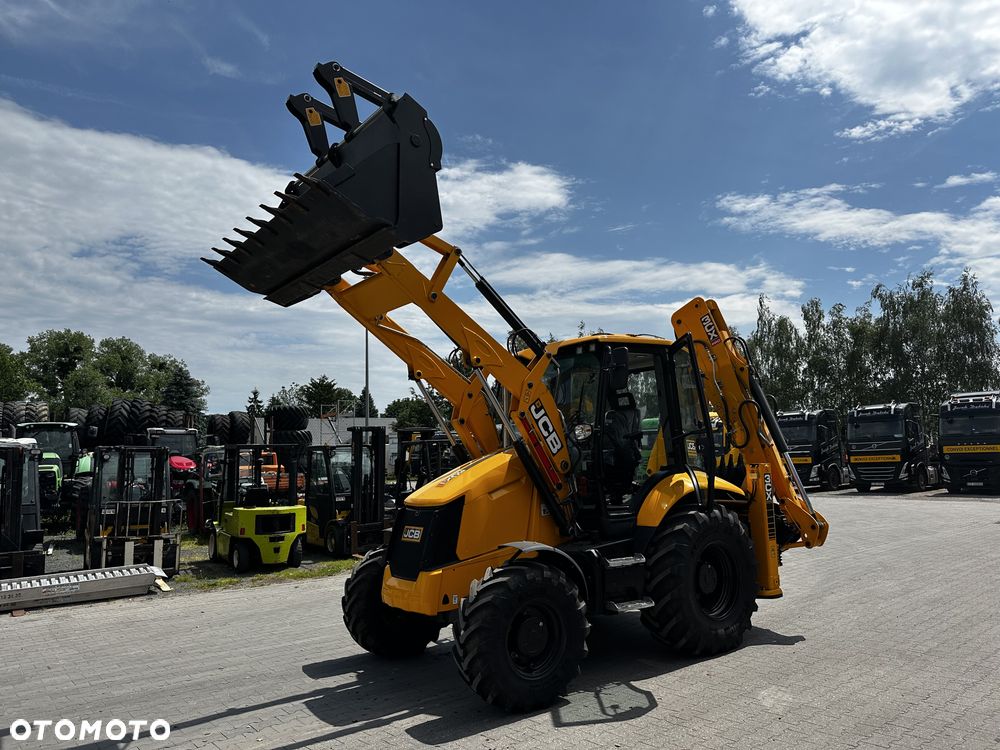 JCB 3CX PRO - 10