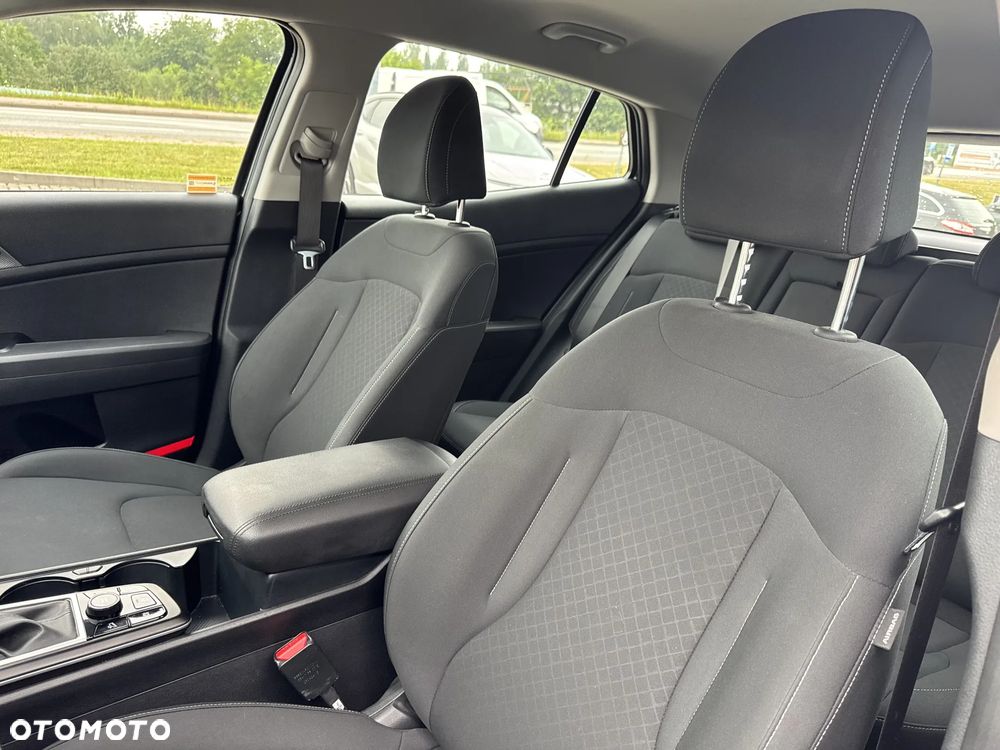 Kia Sportage 1.6 T-GDI MHEV M 2WD DCT - 12