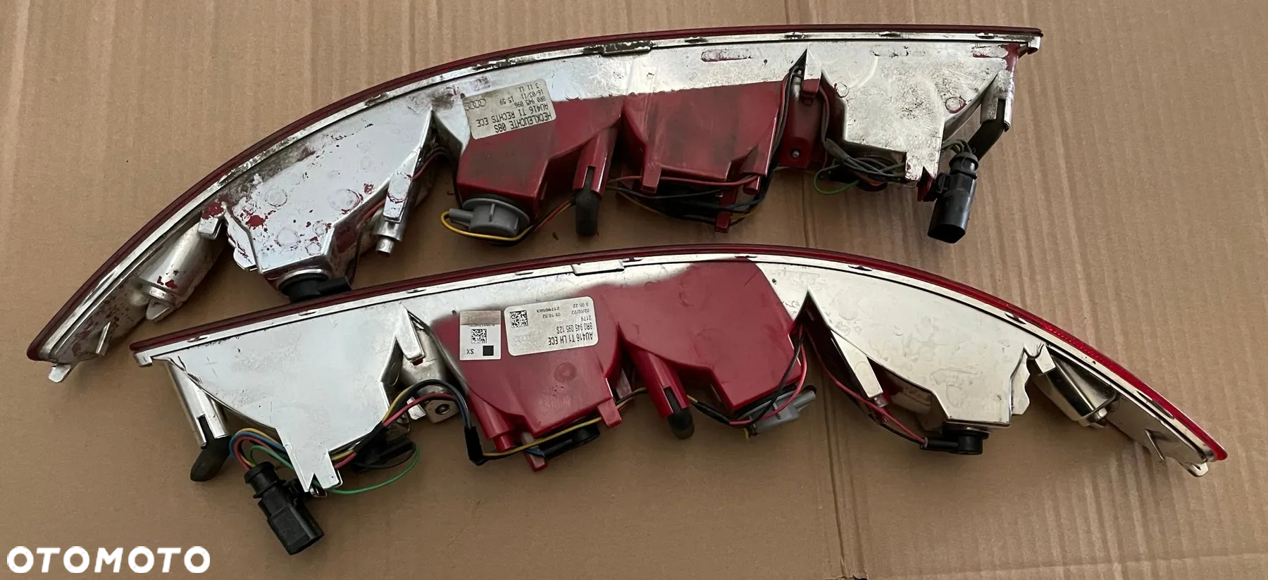 Audi Q5 8R lampa tył prawa lewa w zderzak 8R0945095 8R0945096 - 5