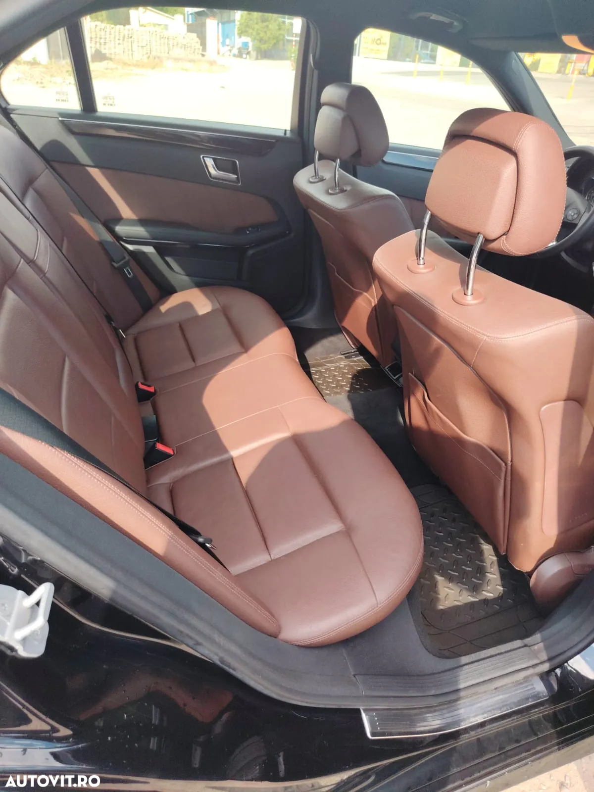 Mercedes-Benz E 250 CDI DPF BlueEFFICIENCY Automatik Avantgarde - 8