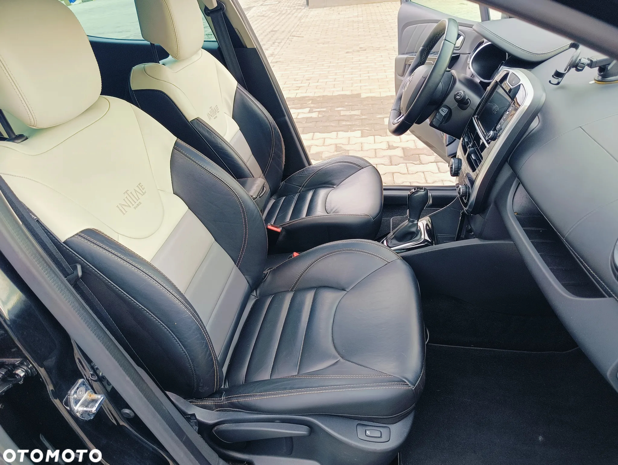 Renault Clio ENERGY TCe 120 EDC Initiale Paris - 13