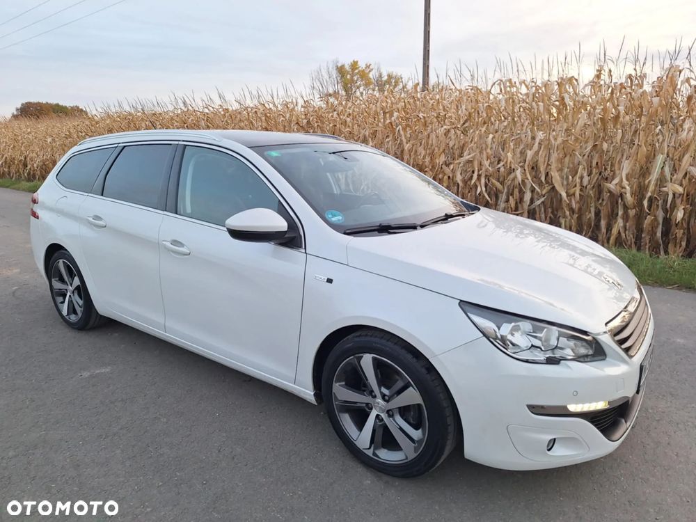 Peugeot 308 1.2 PureTech Allure S&S - 21
