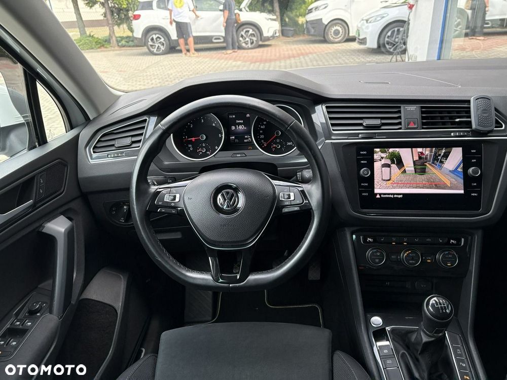 Volkswagen Tiguan - 23