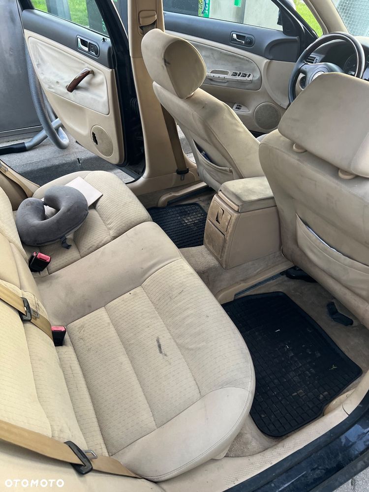 Volkswagen Passat - 8