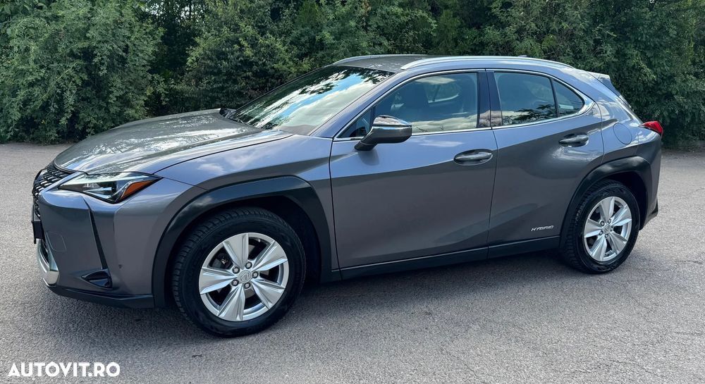 Lexus UX 250h Business Edition - 1
