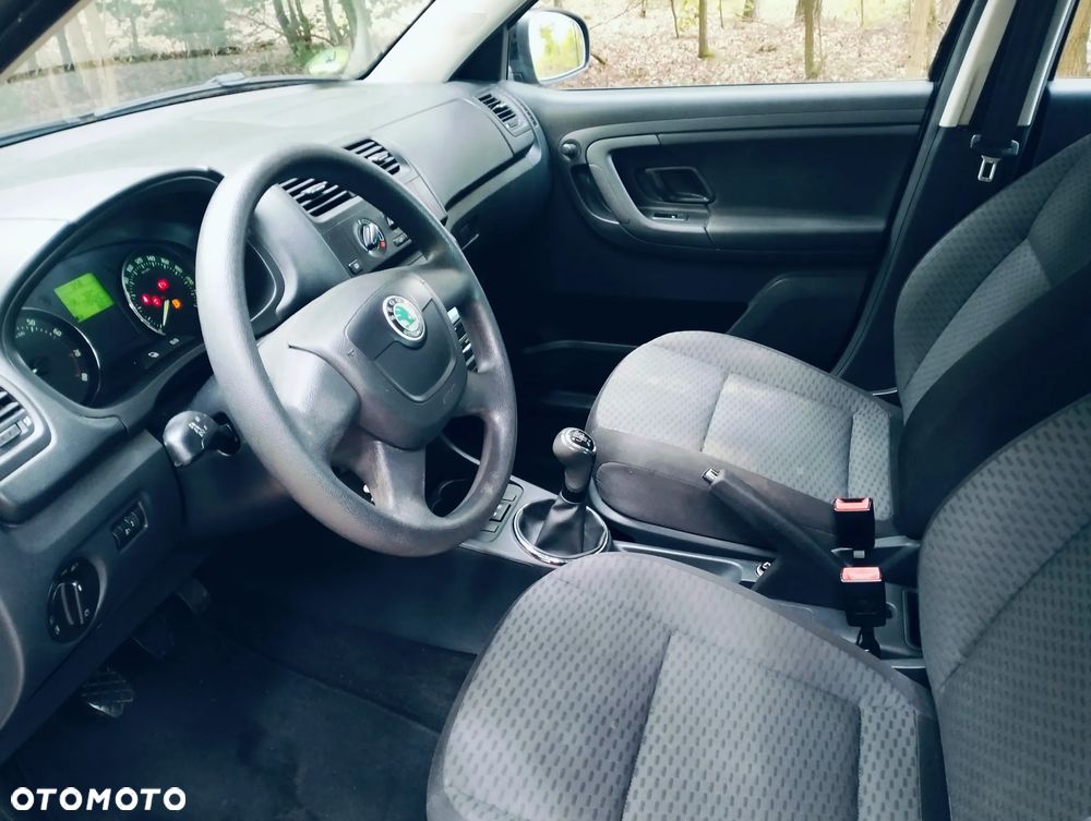 Skoda Fabia 1.2 HTP Active - 35