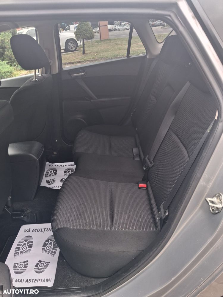 Mazda 3 - 8