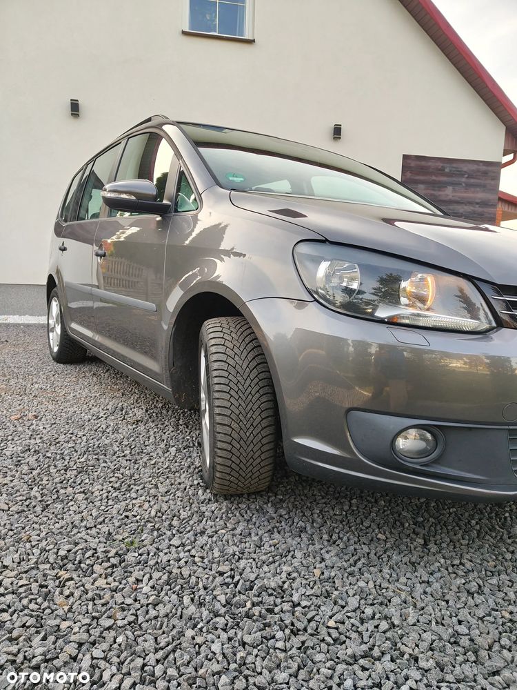 Volkswagen Touran 2.0 TDI DPF STYLE - 4