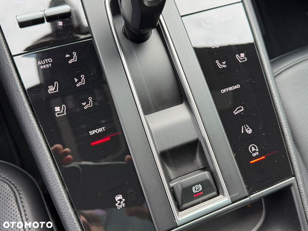 Porsche Macan T PDK - 27