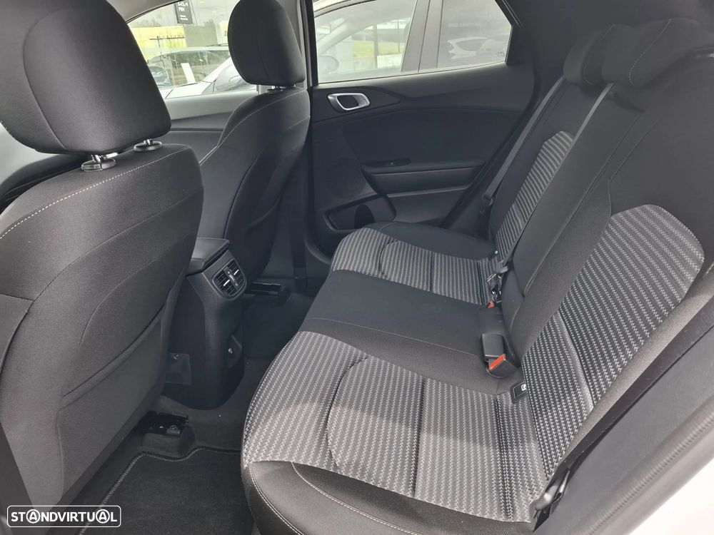 Kia XCeed 1.0 T-GDI Dynamic+ - 23