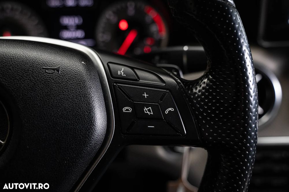 Mercedes-Benz A 180 CDI BlueEfficiency 7G-DCT - 17