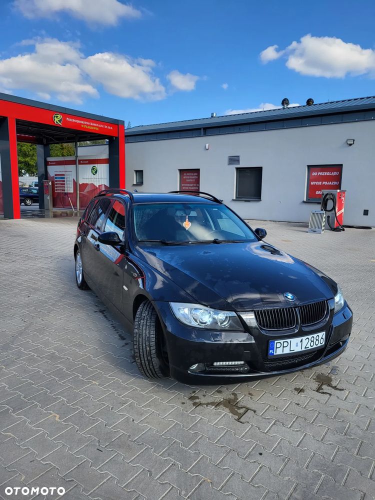 BMW Seria 3 318i - 2