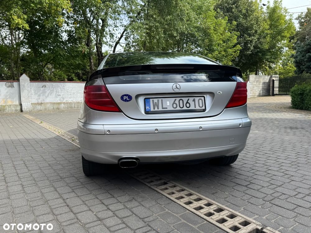 Mercedes-Benz C-Class 2002 photo 4